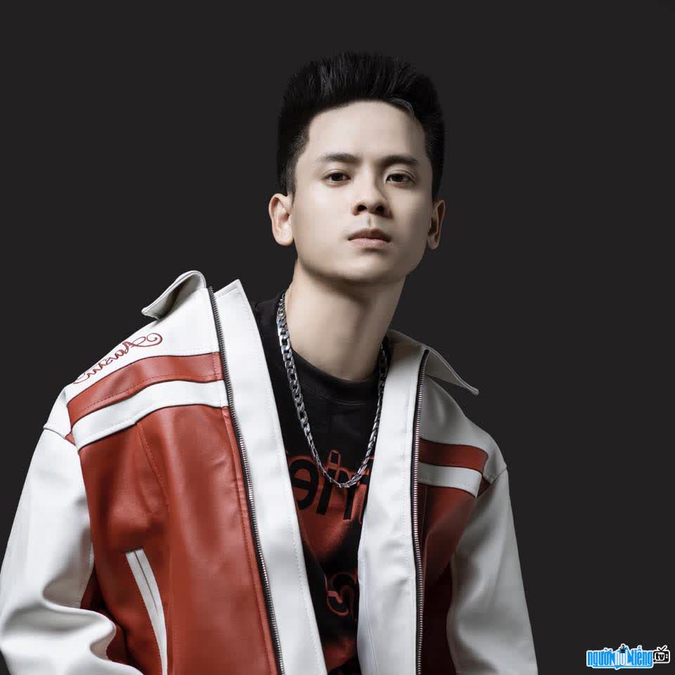 Pictures of handsome actor Tran Doan Hoang