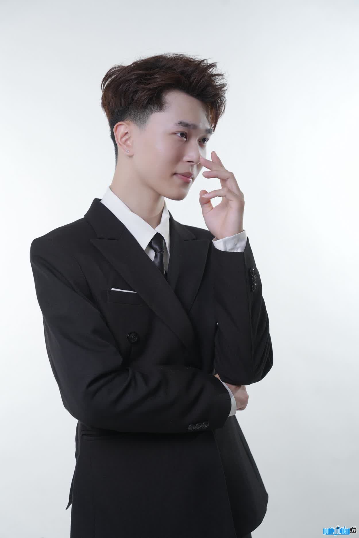 Latest image of Nguyen Duc Vuong at the Miss &amp; Mister Heritage Culture Vietnam 2026 contest