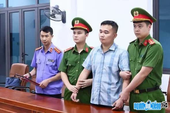 Hình ảnh Nguyễn Hà Duy tại quan điều tra