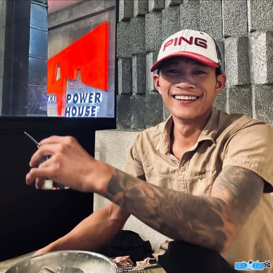 TikToker Thợ Sơn Vlog lan tỏa năng lượng tích cực