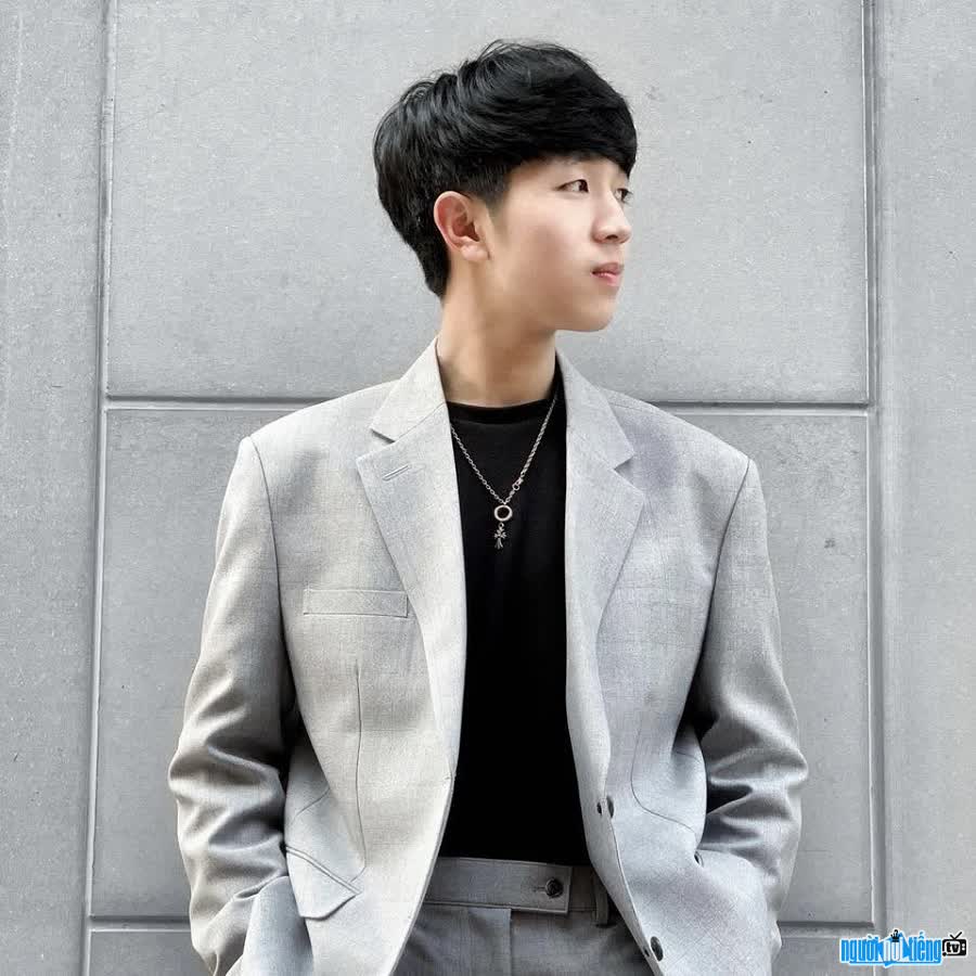 Ca sĩ Lương Quý Tuấn tài năng và triển vọng