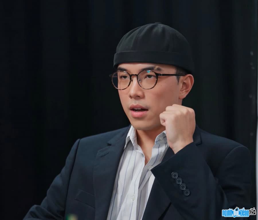 Chuyên gia An Trương là host dẫn chương trình Xin Việc