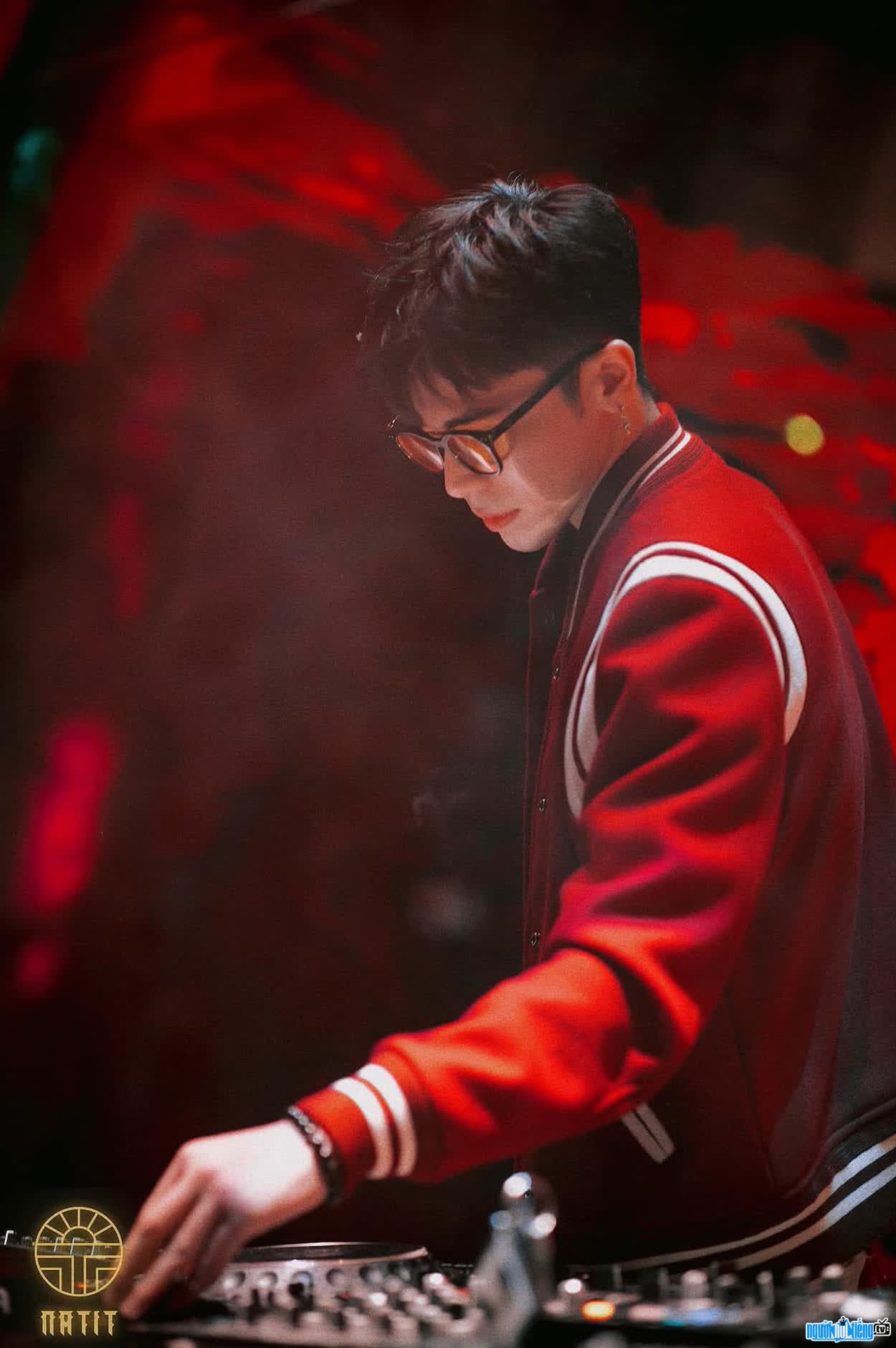 Image of Nguyen Phuong Dong passionate about DJ