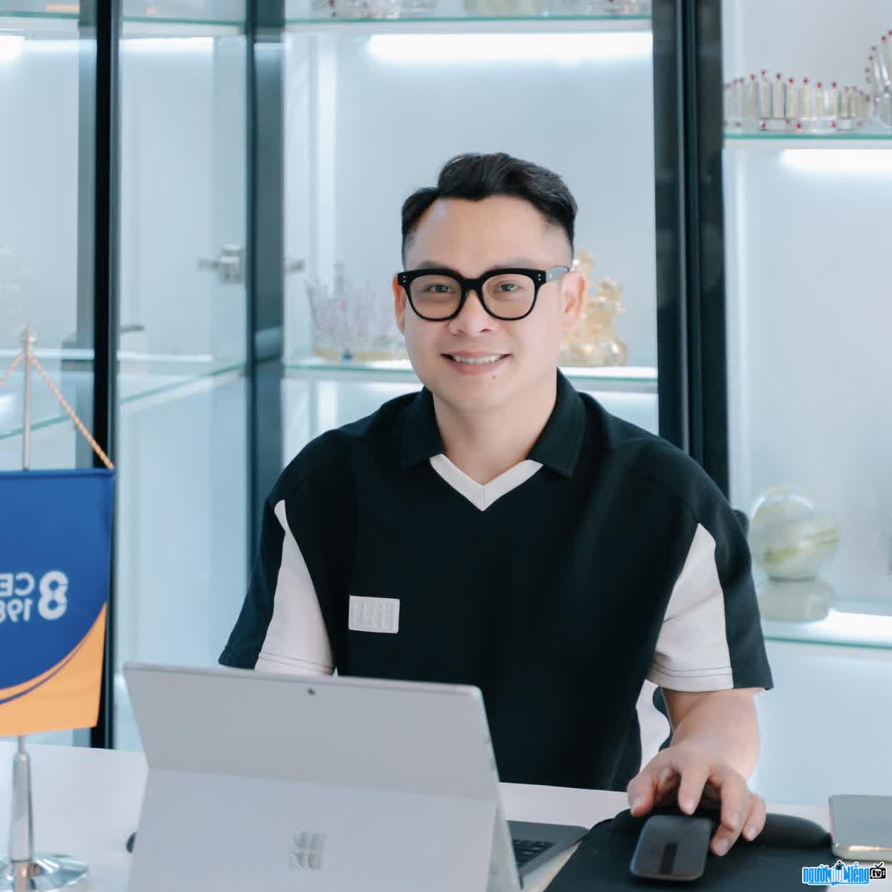 Hình ảnh mới nhất của nghệ nhân Nguyễn Đình Phúc