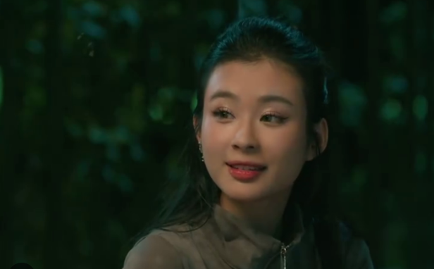 Diễn viên Mya Trương (Trương Thảo My) vai Mỹ Vân trong phim Cách em 1 Milimet