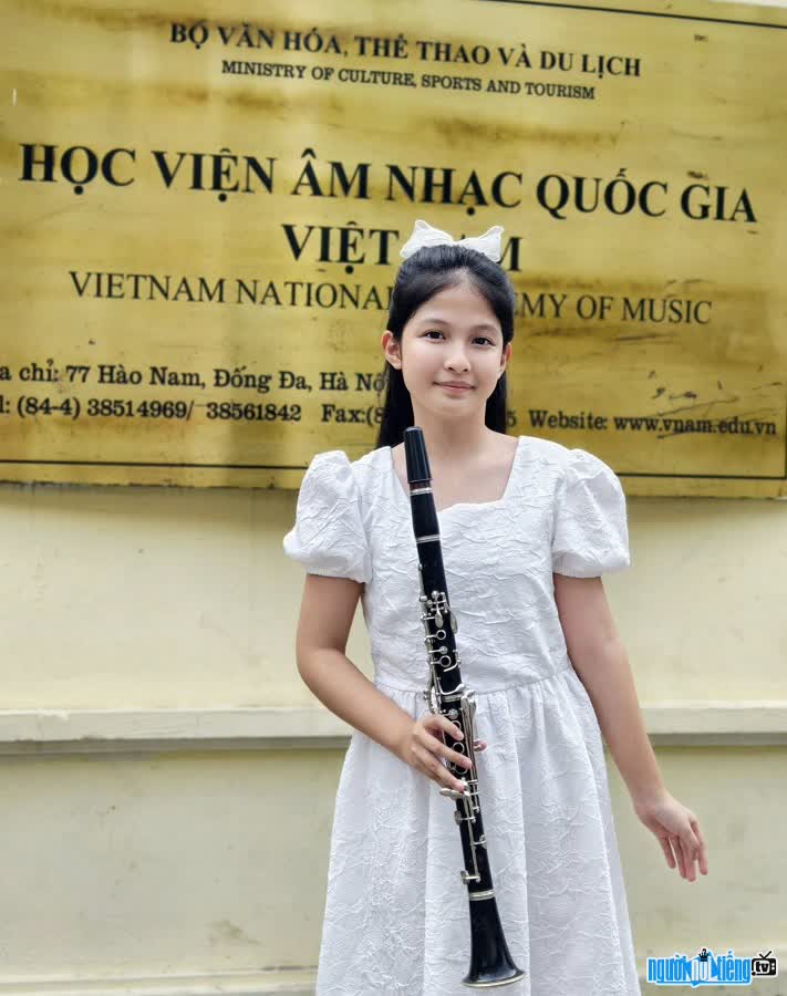 Diên viên Tân Anh (Moon) đang theo học tại Học viện Âm nhạc Quốc gia