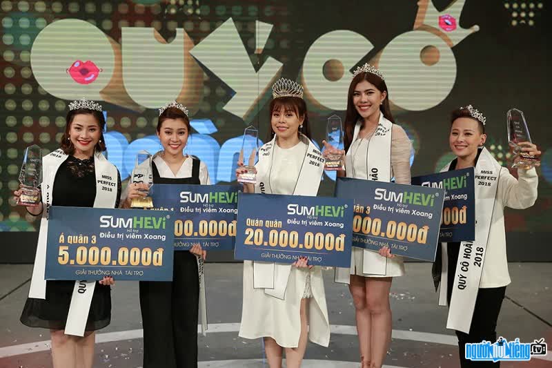 Chương trình truyền hình Quý Cô Hoàn Hảo trao giải thưởng cho Quý cô năm 2018