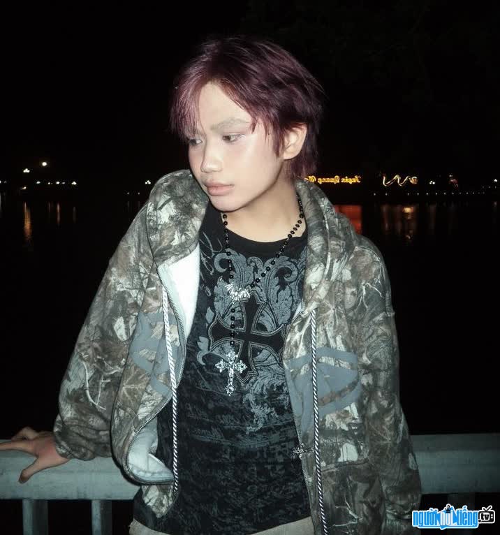 Nghệ sĩ Visual LED Vịt Bầu (Trần Việt Hoàng) đứng sau nhiều sân khấu mãn nhãn