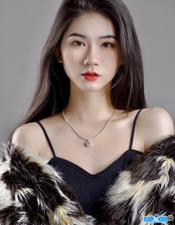 TikToker Nguyen Tuyet Mai (Where Does Mai Go) owns many million-view videos