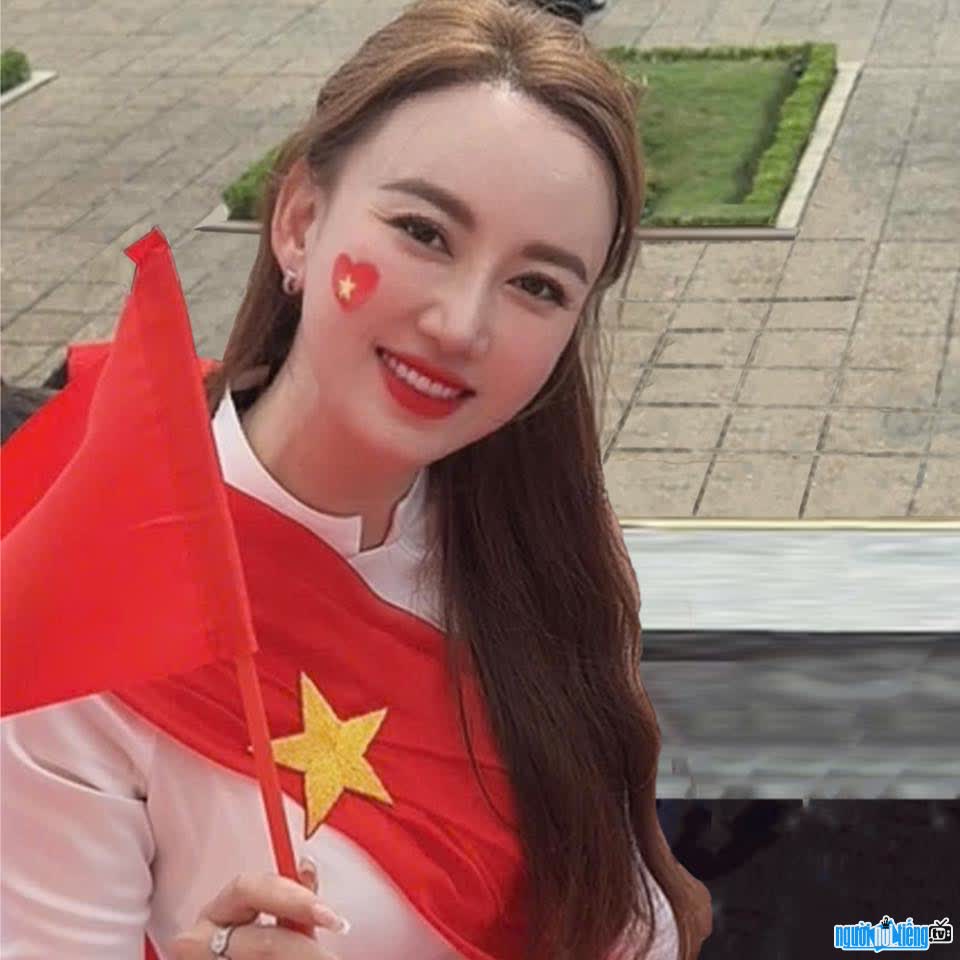 Images of beautiful Kelly Bui Minh Trang