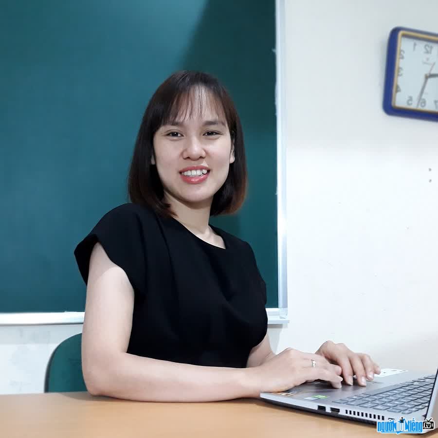 Cô Hoài Thu luôn gần gũi với học trò