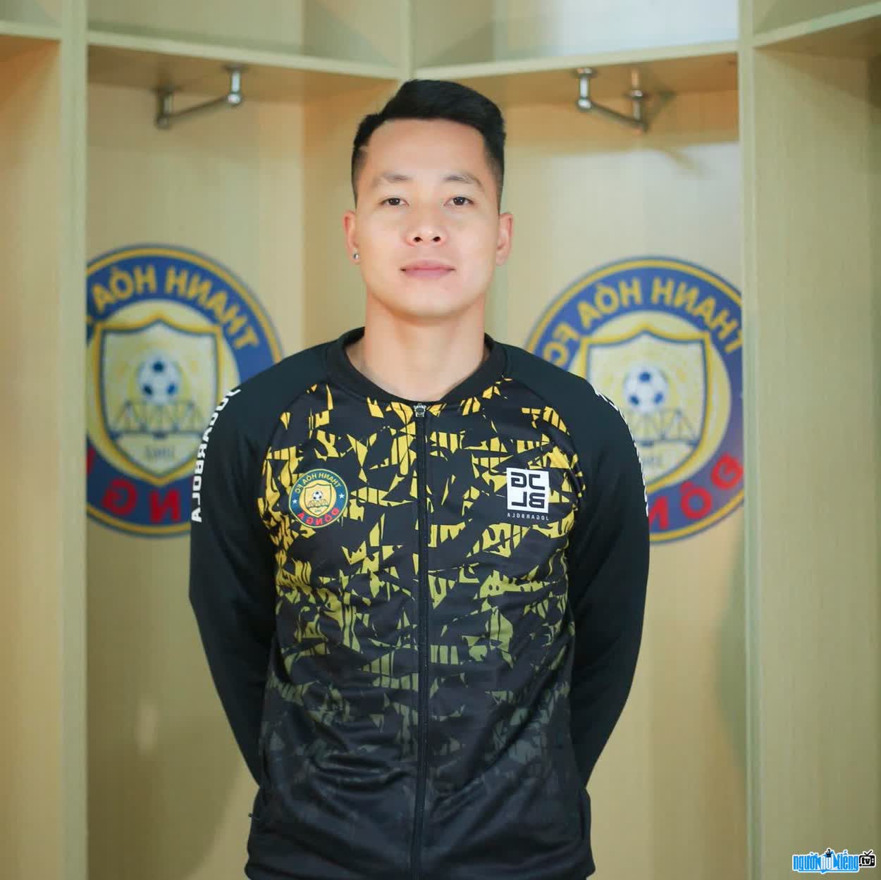 Pictures of talented Le Thanh Binh