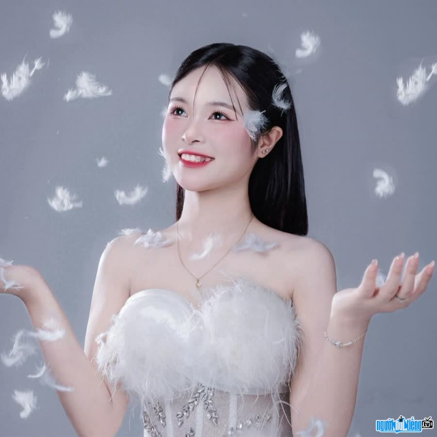 Youtuber Lê Yến lan tỏa những điều tích cực