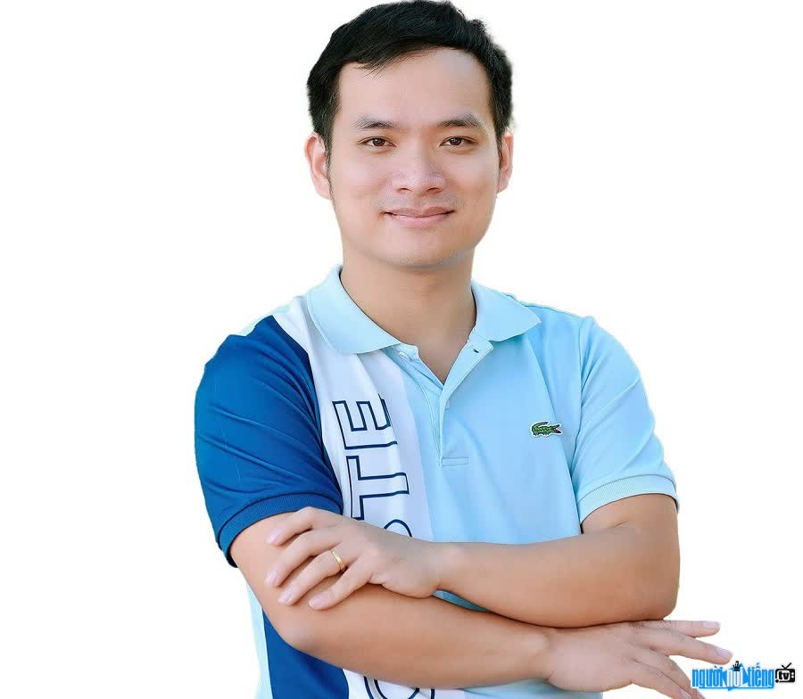 Giáo viên Nguyễn Duy Khánh truyền lửa cho nhiều thế hệ học sinh