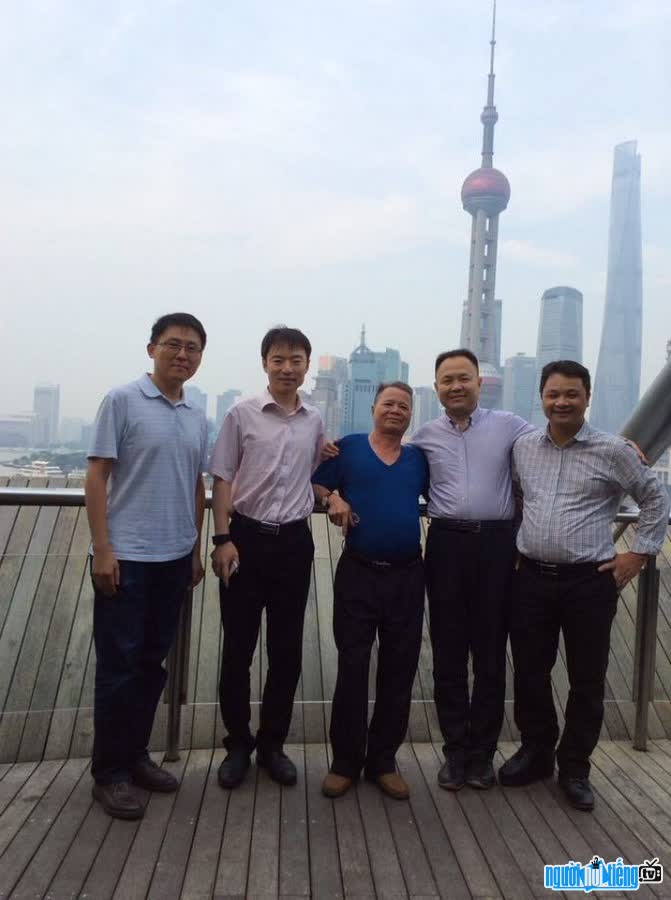 Lecturer Phan Diep Doan in Shanghai