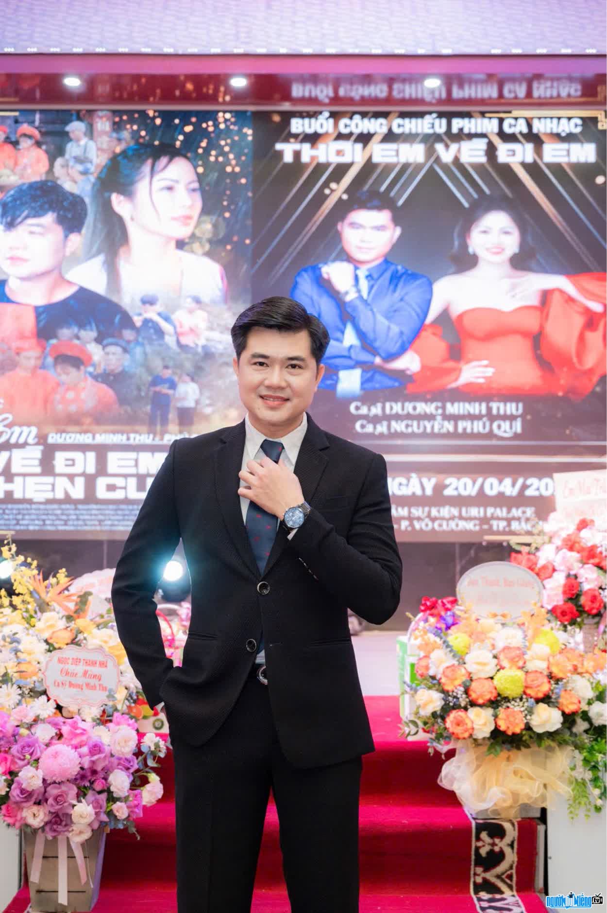 Hình ảnh mới nhất của ca sĩ Nguyễn Phú Quí