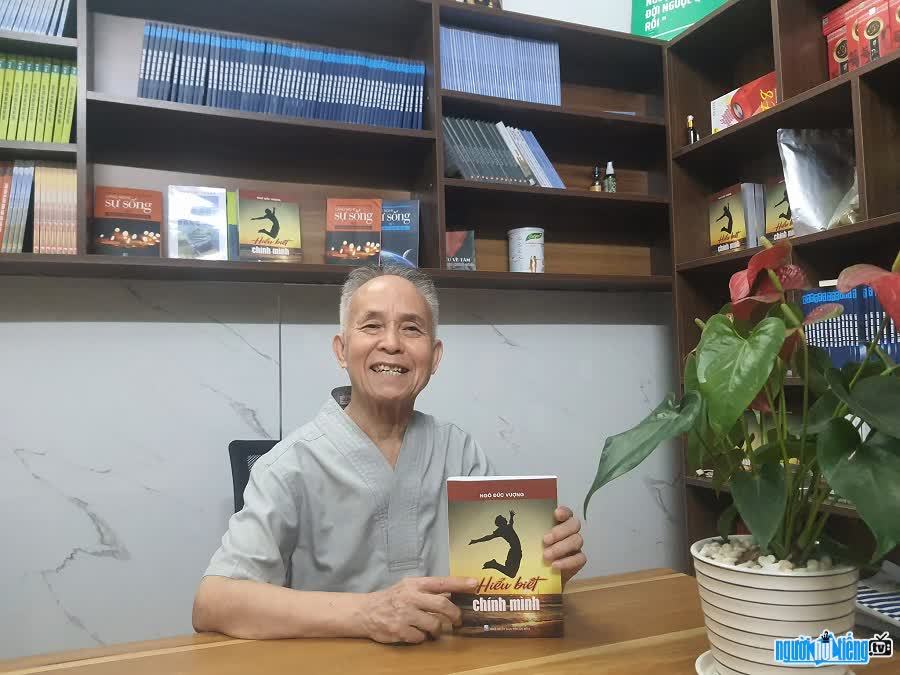 Lương y Ngô Đức Vượng là tác giả nhiều cuốn sách nổi tiếng