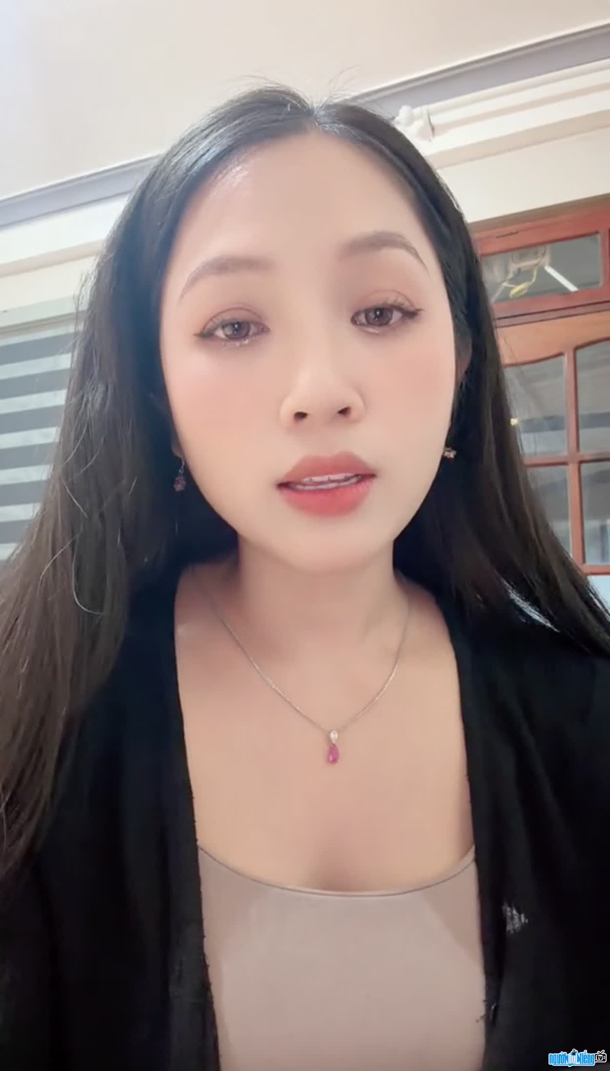 Hình ảnh mới nhất của Cô Long Đà Lạt xuất hiện trong video xin lỗi khách