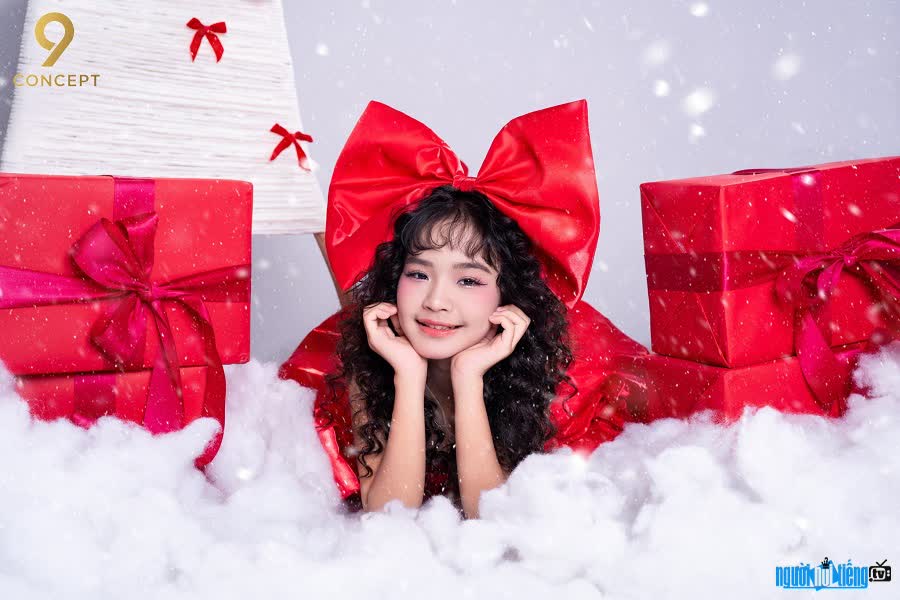Actor Tran Phuong Loan is confident in every frame