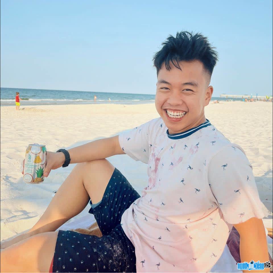 Hình ảnh Nguyễn Huỳnh Nhật Tiến luôn vui vẻ rạng ngời