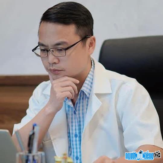 Bác sĩ Nguyễn Văn Vinh công tác tại bệnh viện Phụ sản Hà Nội