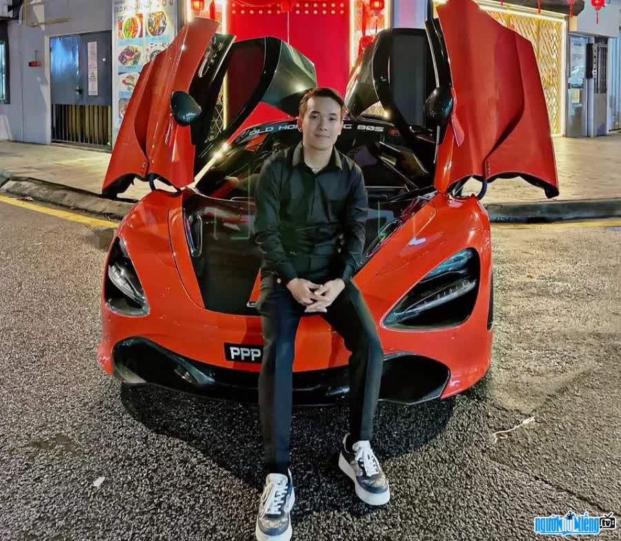 Doanh nhân Cường Nguyễn (Martin Cuong) kinh doanh xe sang