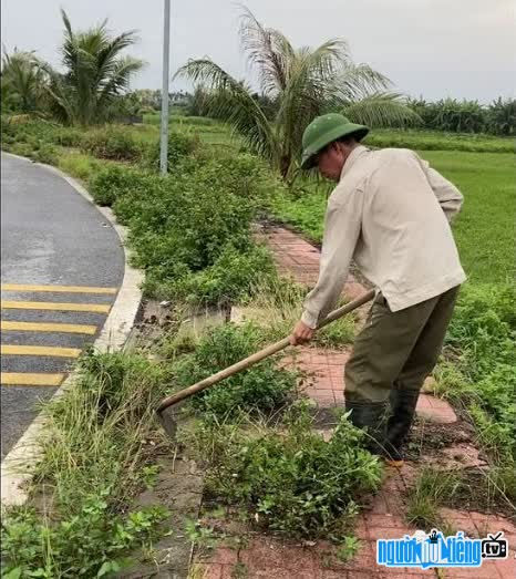 TikToker Chú Biên Dọn Dẹp góp phần hồi sinh những con đường