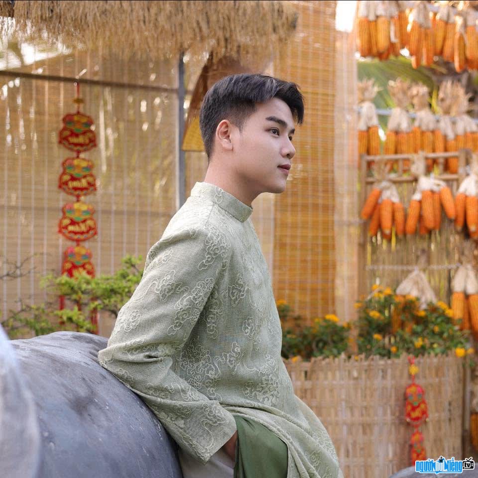 Hình ảnh mới nhất NTK Khang Trịnh