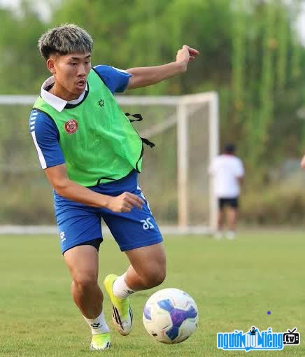 Hình ảnh Ngô Đăng Khoa luôn nỗ lực cố gắng với đam mê