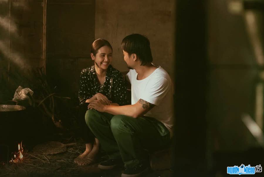 Diễn viên Duy Hưng và Huyền Lizzie lần đầu kết hợp trong phim Căn Nhà Không Mái Che