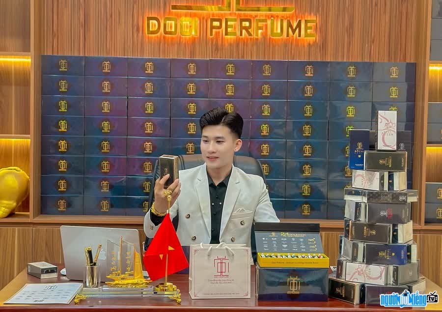 TikToker Thanh Quốc kinh doanh nước hoa DOCI perfume