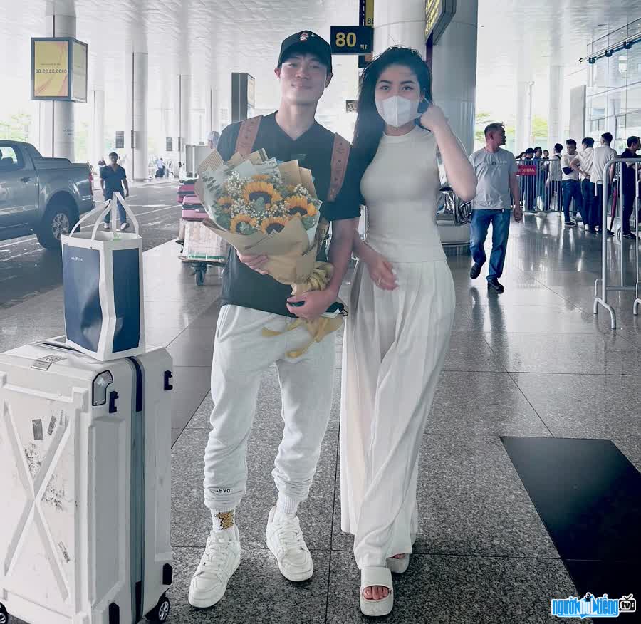 Hot girl Nguyen Nu is the younger sister of football player Van Toan