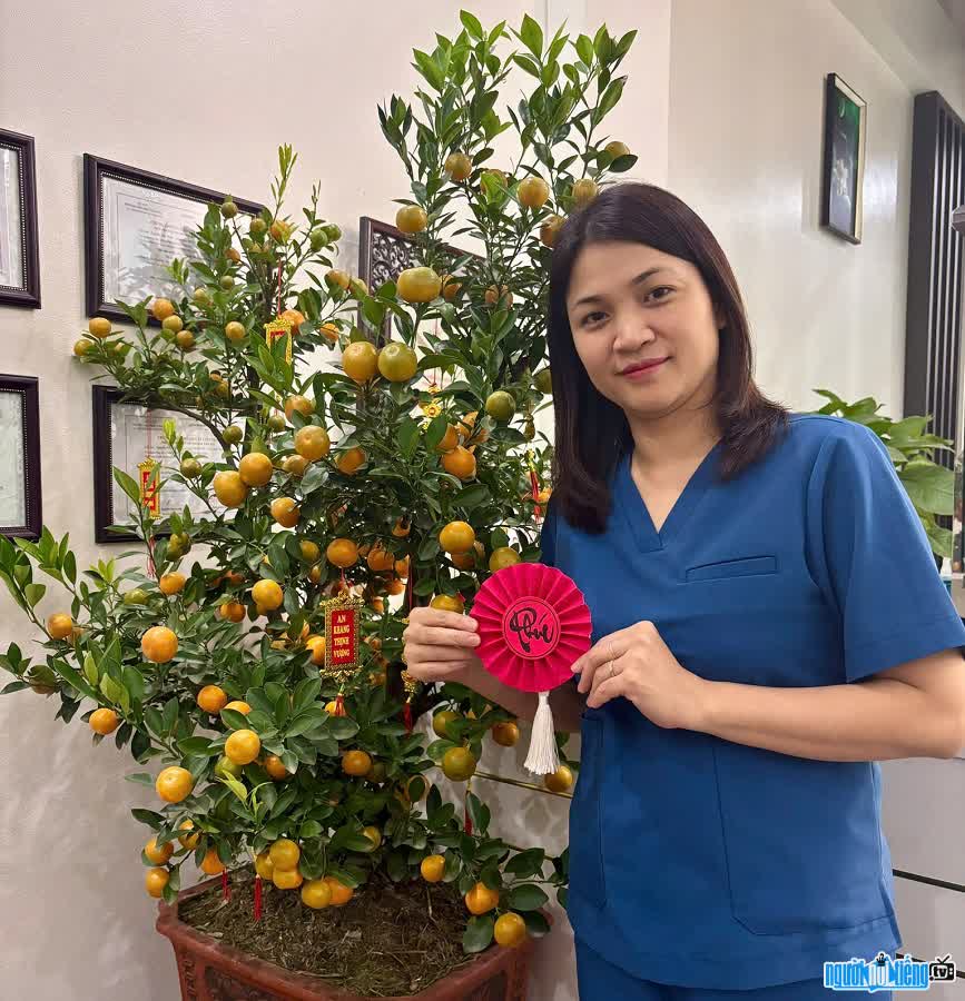 Bác sĩ Mai Hoa rạng rỡ đón xuân
