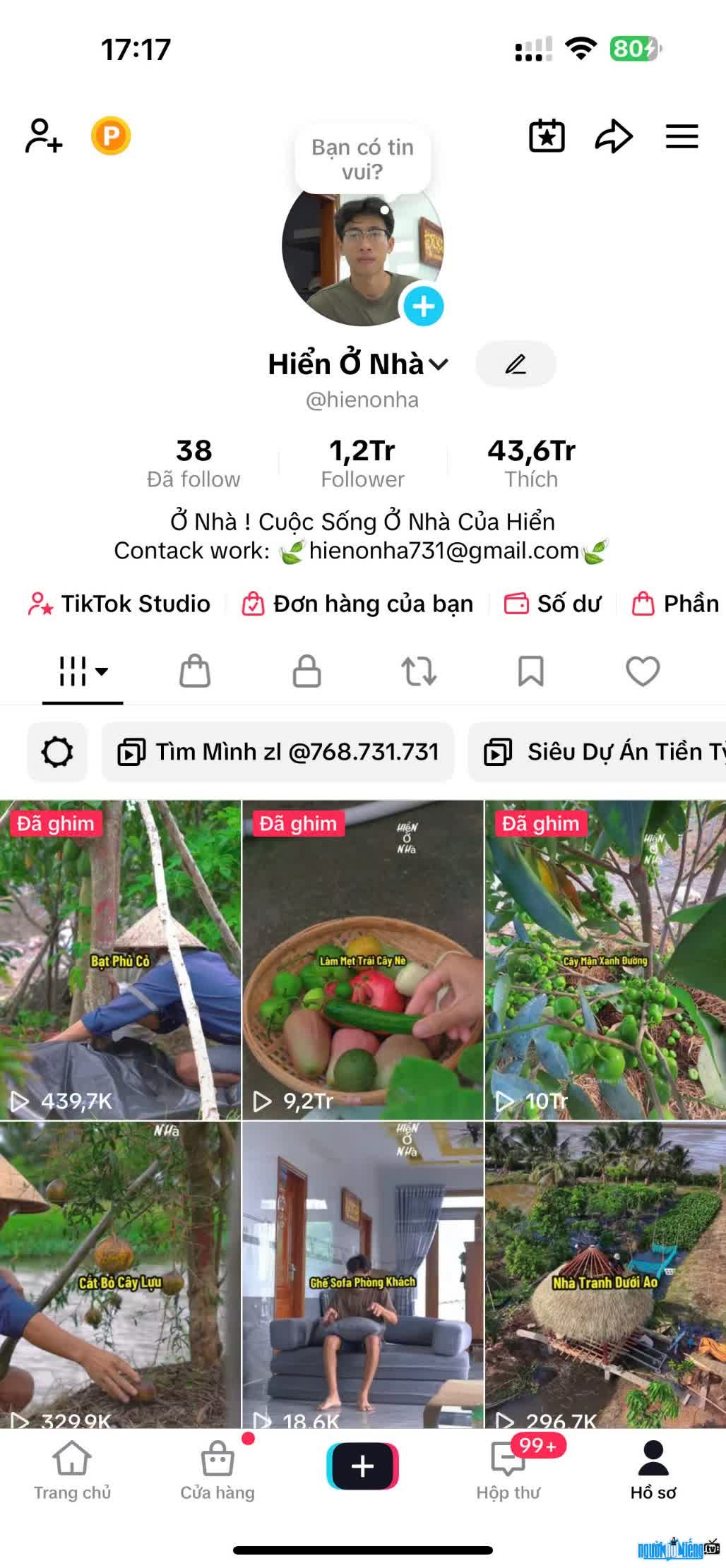Hình ảnh: Khu vườn cây ăn trái của gia đình Hiển với nhiều loại cây xanh tươi. Nguồn: