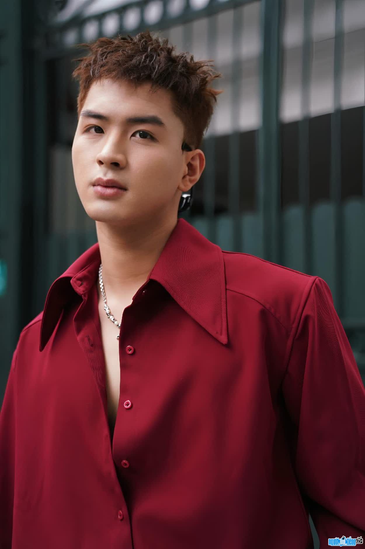 Hình ảnh diễn viên trẻ Hà Thành đa tài đa nghệ