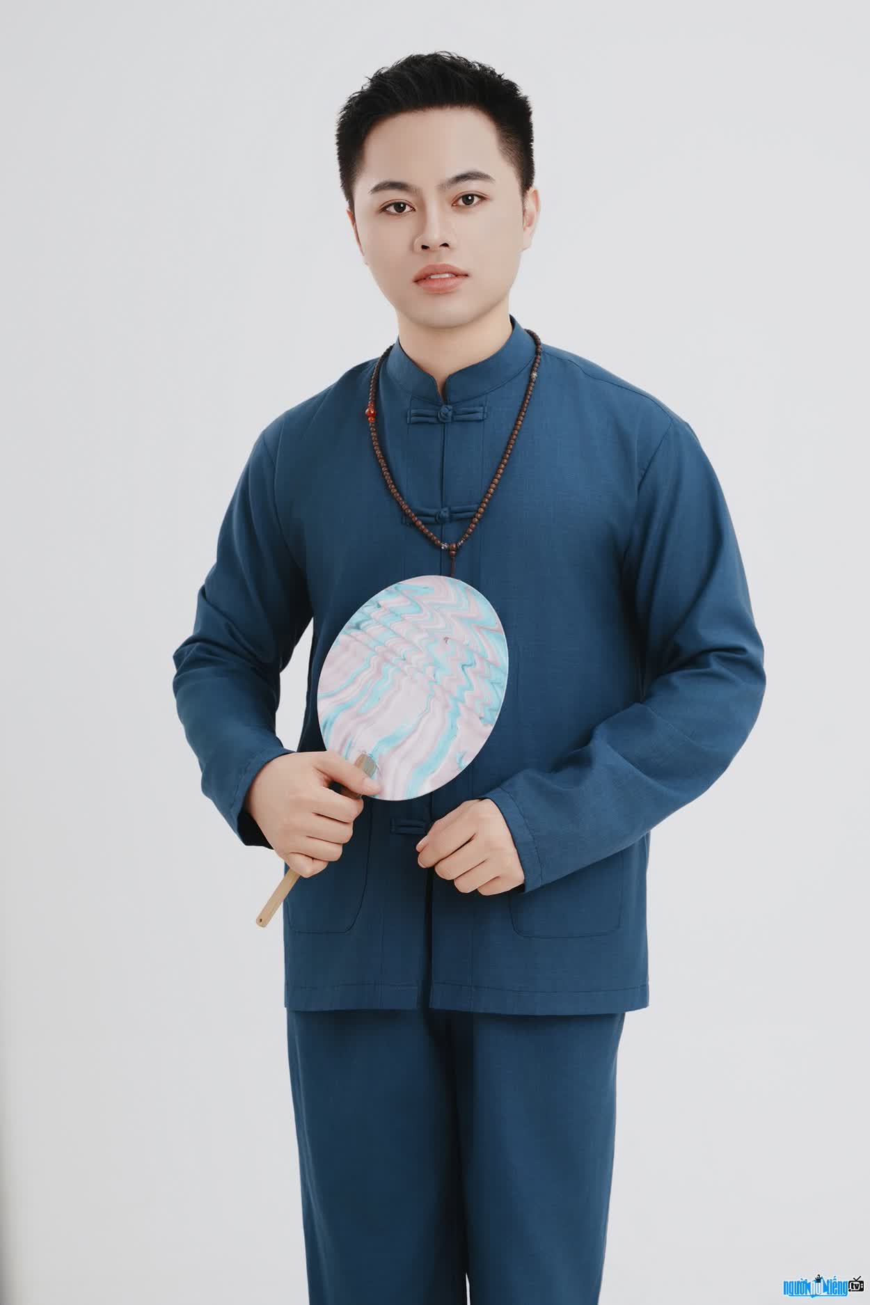 Hình ảnh ca sĩ Duy Hải tập trung phát triển dòng nhạc ballad mang chủ đề Phật giáo