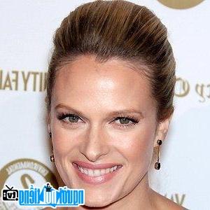 A New Picture Of Vinessa Shaw- Famous Actress Los Angeles- California
