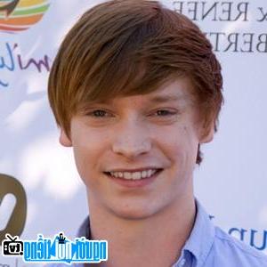 Latest Picture of TV Actor Calum Worthy 