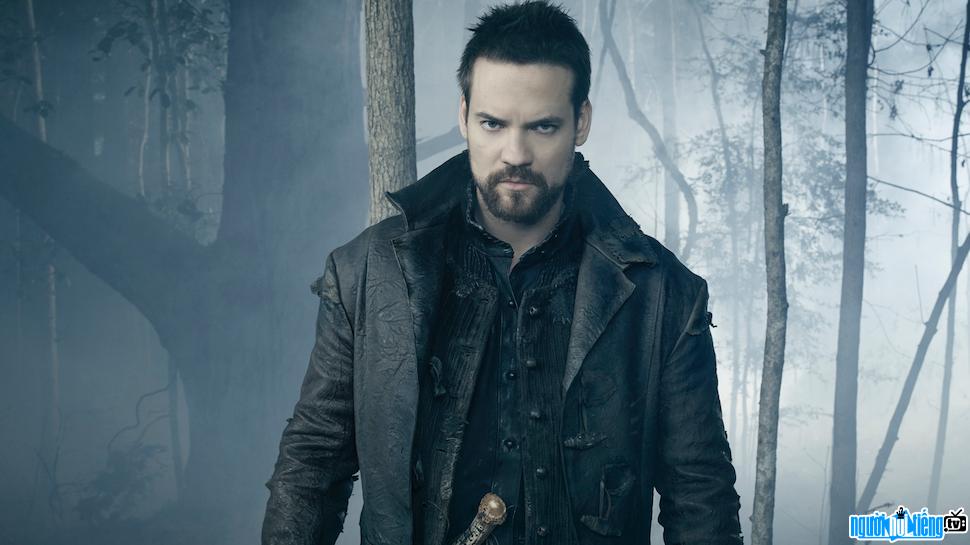 Picture of actor Shane West in a movie scene.