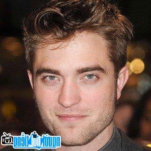 Ảnh chân dung Robert Pattinson