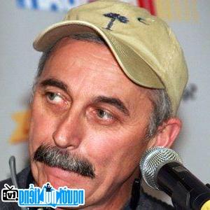 Một bức ảnh mới về Aaron Tippin- Ca sĩ nhạc đồng quê nổi tiếng Pensacola- Florida