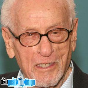 Image of Eli Wallach