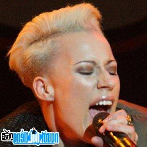 A New Photo Of Courtney Rumbold- Famous British Singer Singer
