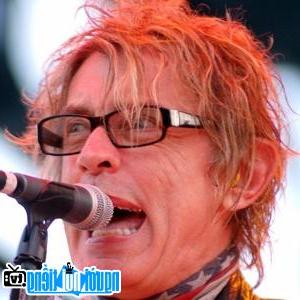 Bassist Tom Petersson's Latest Picture