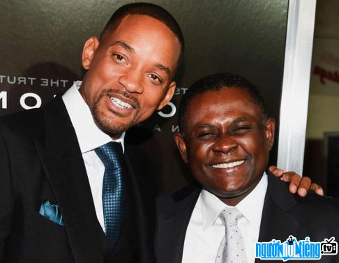 Picture of Dr. Bennet Omalu(right) and actor Will Smith