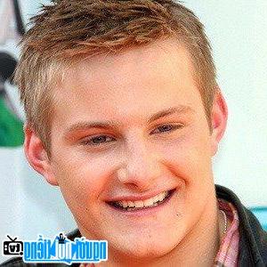Picture of feet Alexander Ludwig