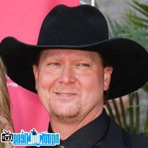 Image of Tracy Lawrence