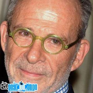 Image of Ron Rifkin