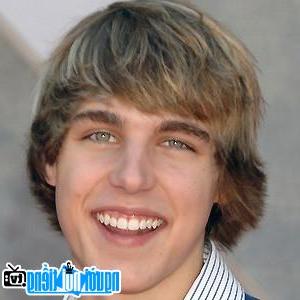 Latest Picture of TV Actor Cody Linley