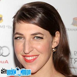 Latest Picture of TV Actress Mayim Bialik